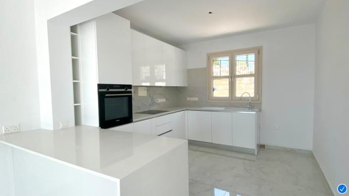 Image No.8-3 Bed Villa for sale