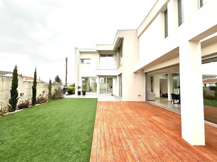 Image No.1-Villa de 4 chambres à vendre à Palodeia