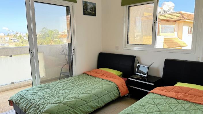 Image No.14-2 Bed Apartment for sale