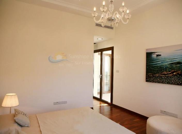 Image No.11-5 Bed Villa for sale