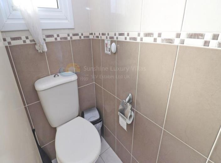 Image No.12-2 Bed Townhouse for sale