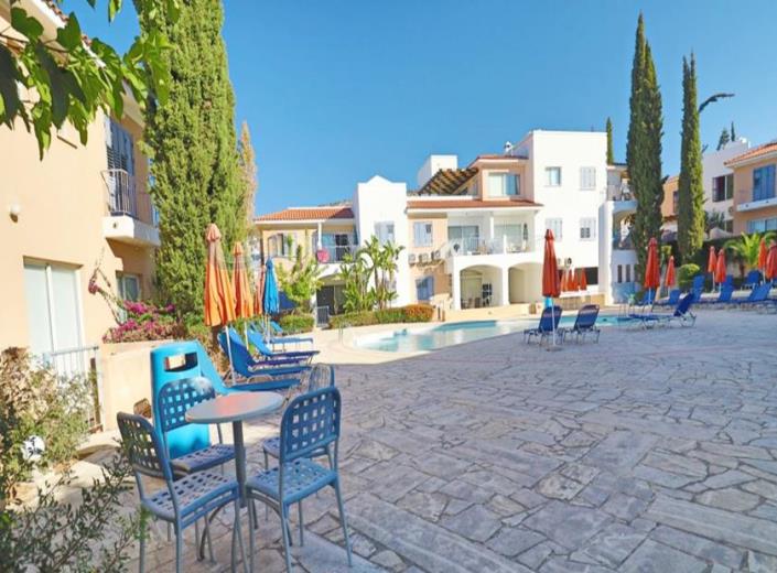 Image No.21-2 Bed Townhouse for sale