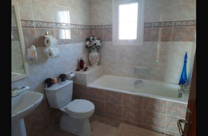 Image No.9-3 Bed Villa for sale