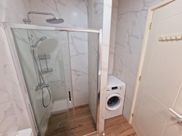 Image No.13-2 Bed Townhouse for sale