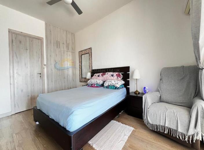 Image No.6-2 Bed Townhouse for sale