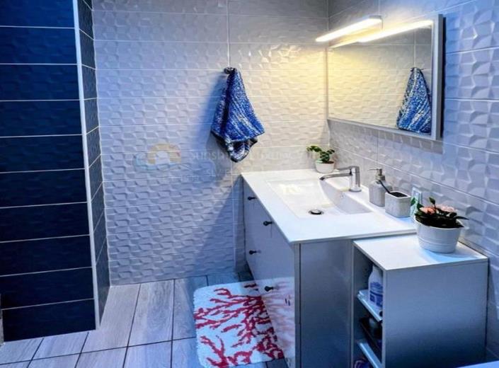 Image No.7-2 Bed Townhouse for sale