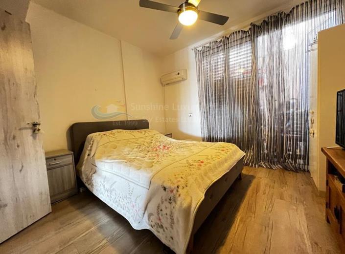 Image No.9-2 Bed Townhouse for sale