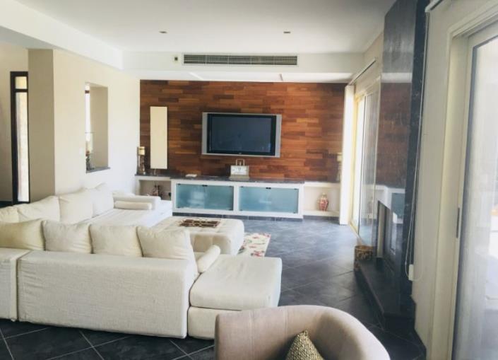 Image No.4-4 Bed Villa for sale