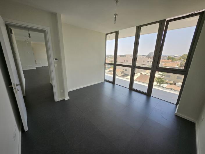 Image No.6-Commercial à vendre à Zakaki