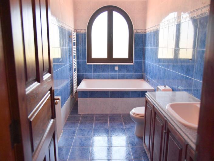 Image No.13-Villa de 5 chambres à vendre à Oroklini