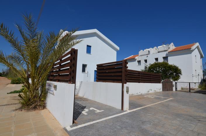 Image No.2-2 Bed Villa for sale