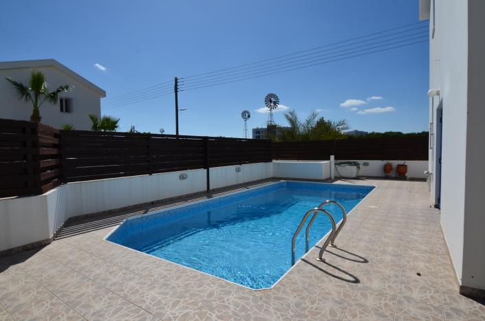 Image No.12-2 Bed Villa for sale