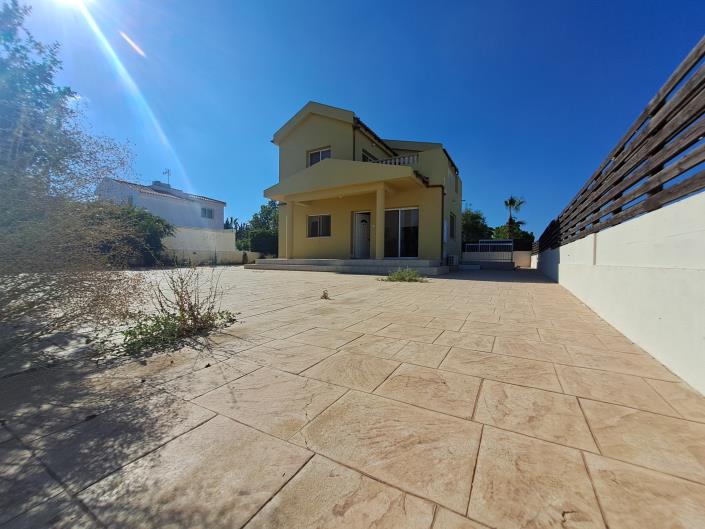 Image No.1-3 Bed Villa for sale
