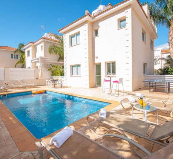 Image No.1-4 Bed Villa for sale