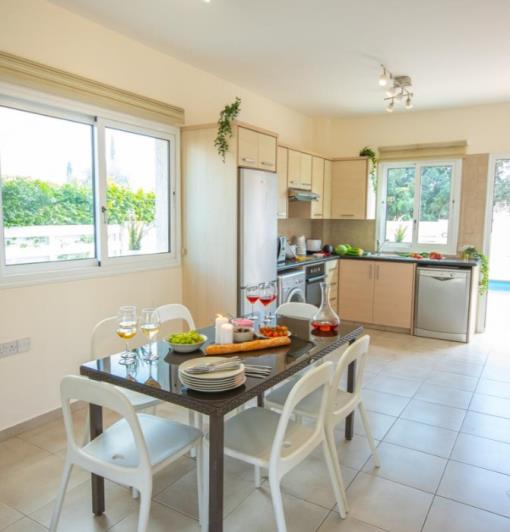 Image No.4-4 Bed Villa for sale