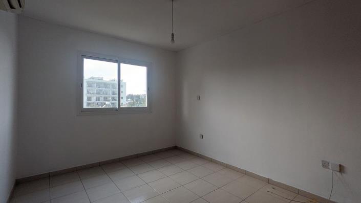 Image No.8-3 Bed Apartment for sale