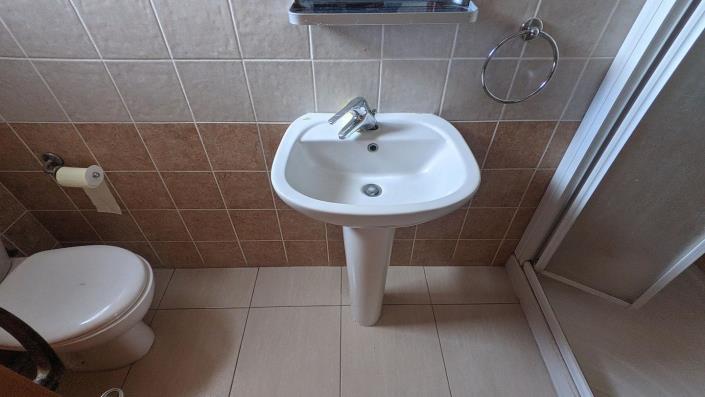 Image No.14-3 Bed Apartment for sale