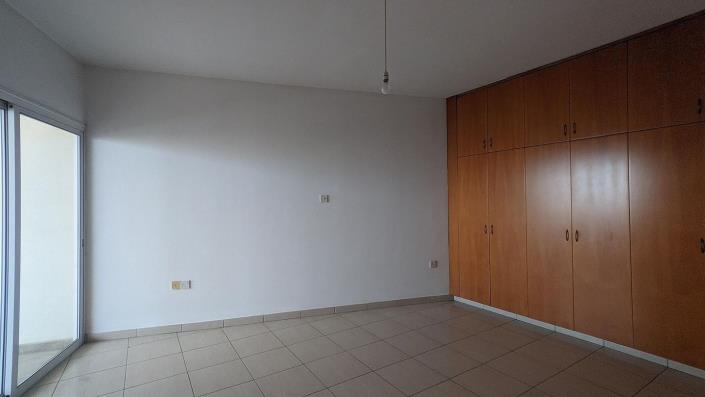 Image No.12-3 Bed Apartment for sale