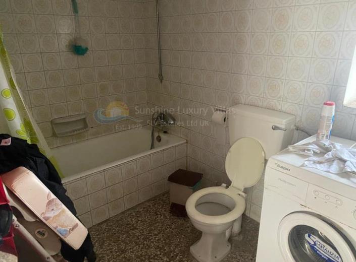 Image No.8-2 Bed Bungalow for sale