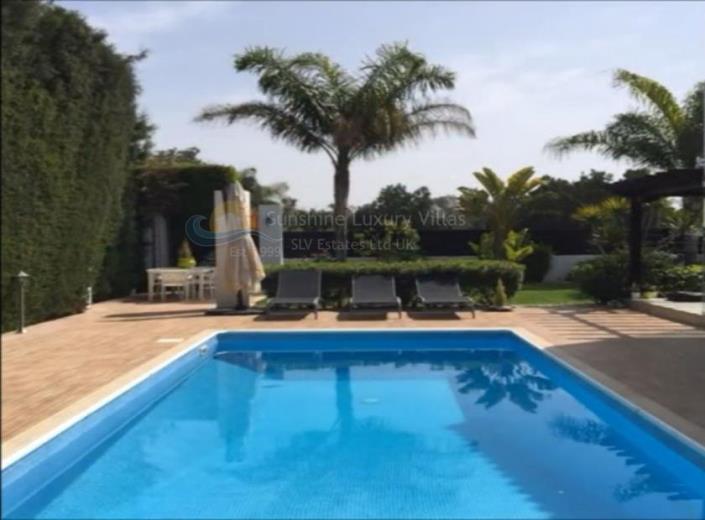 Image No.30-Villa de 4 chambres à vendre à Agios Athanasios