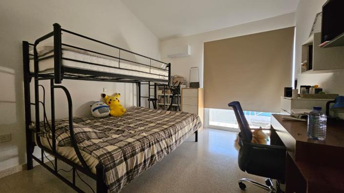 Image No.11-3 Bed Townhouse for sale