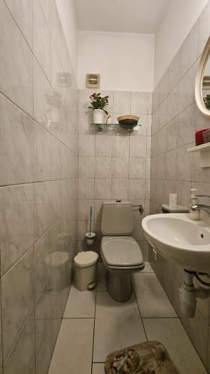 Image No.12-3 Bed Townhouse for sale