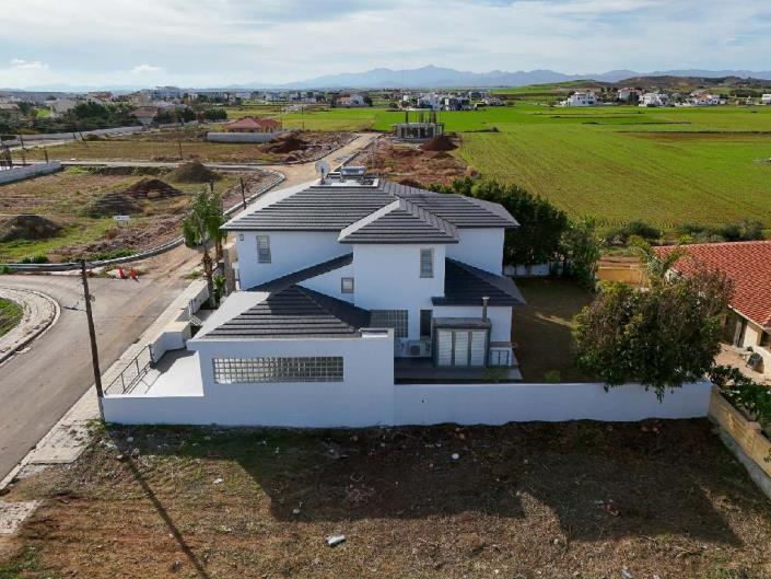 Image No.3-Villa de 4 chambres à vendre à Nicosie