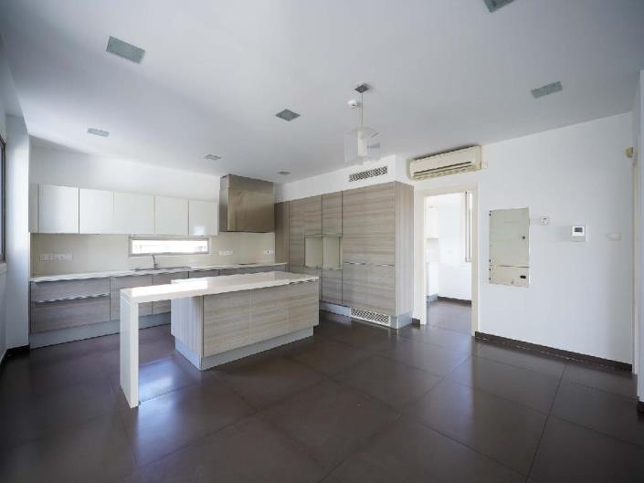 Image No.8-Villa de 4 chambres à vendre à Nicosie