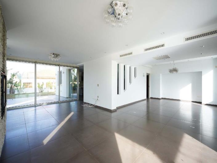 Image No.7-Villa de 4 chambres à vendre à Nicosie