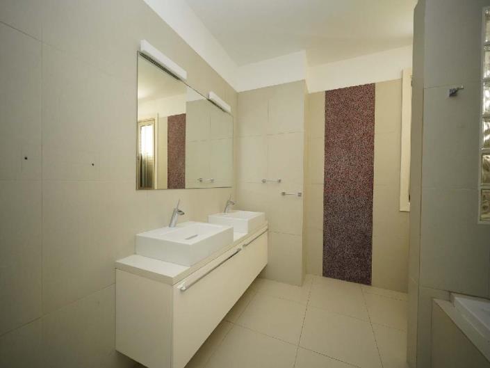 Image No.21-Villa de 4 chambres à vendre à Nicosie