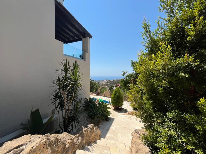 Image No.32-3 Bed Villa for sale