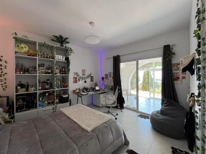 Image No.19-3 Bed Villa for sale