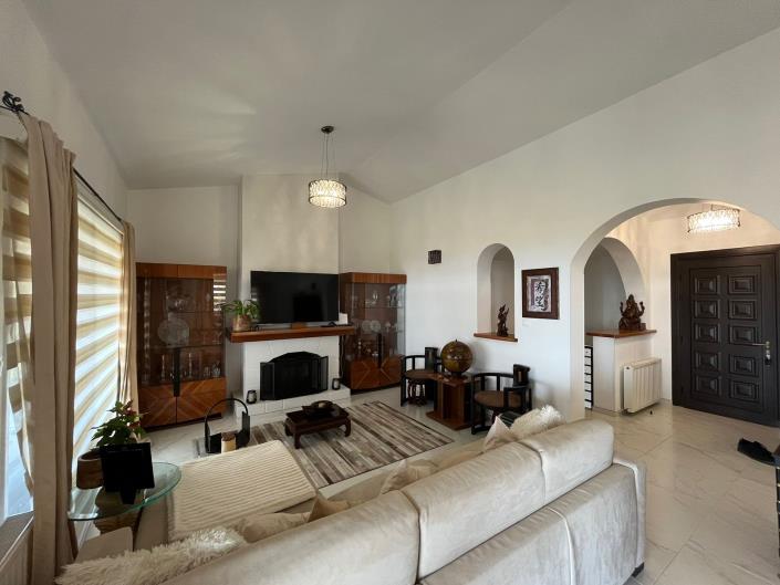 Image No.4-3 Bed Villa for sale