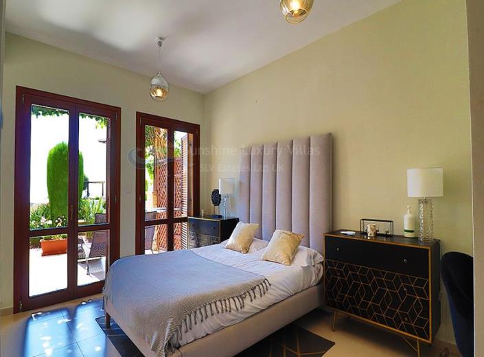 Image No.15-4 Bed Villa for sale