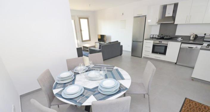 Image No.9-2 Bed Townhouse for sale