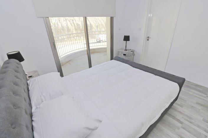 Image No.16-2 Bed Townhouse for sale