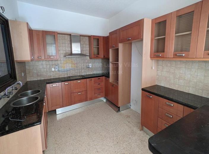 Image No.7-3 Bed Villa for sale