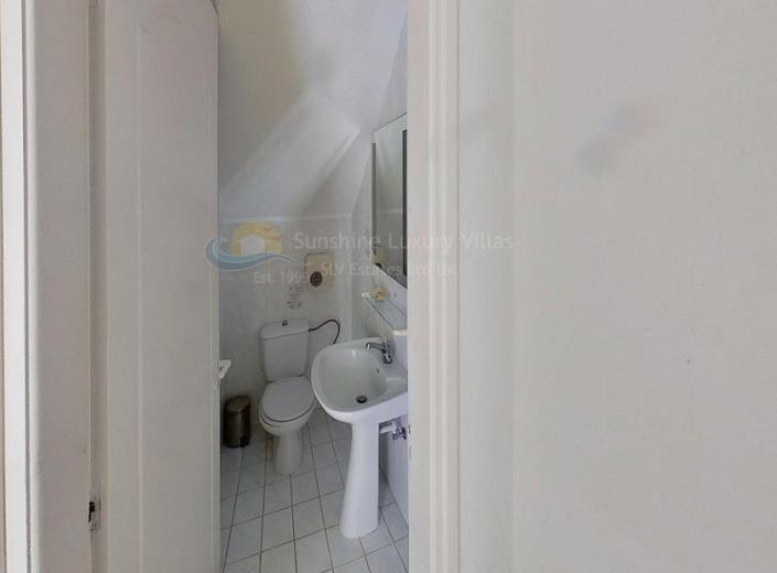 Image No.20-3 Bed Villa for sale