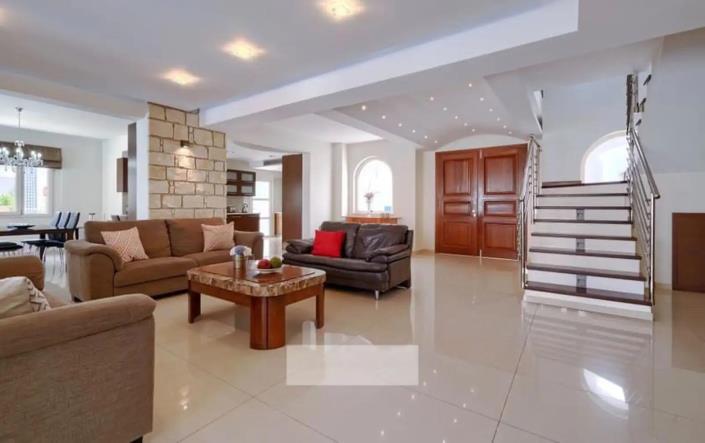 Image No.11-6 Bed Villa for sale