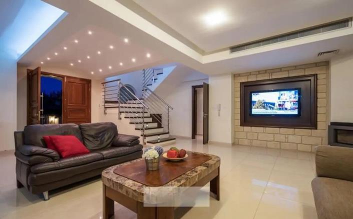 Image No.14-6 Bed Villa for sale