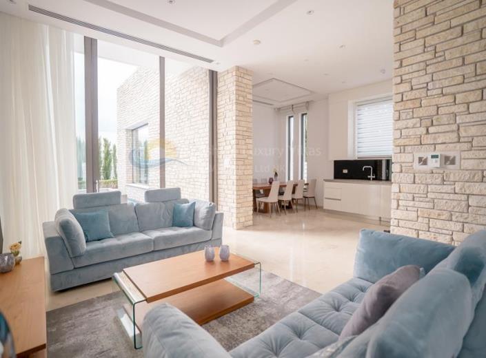 Image No.4-Villa de 4 chambres à vendre à Agios Georgios