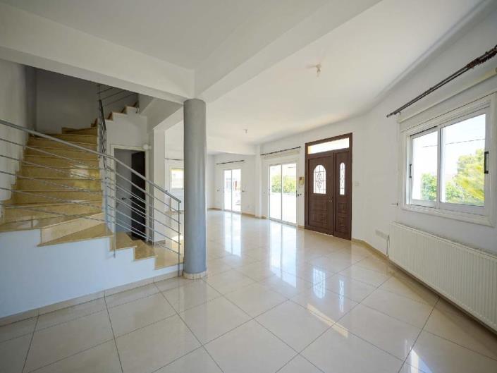 Image No.6-3 Bed Villa for sale