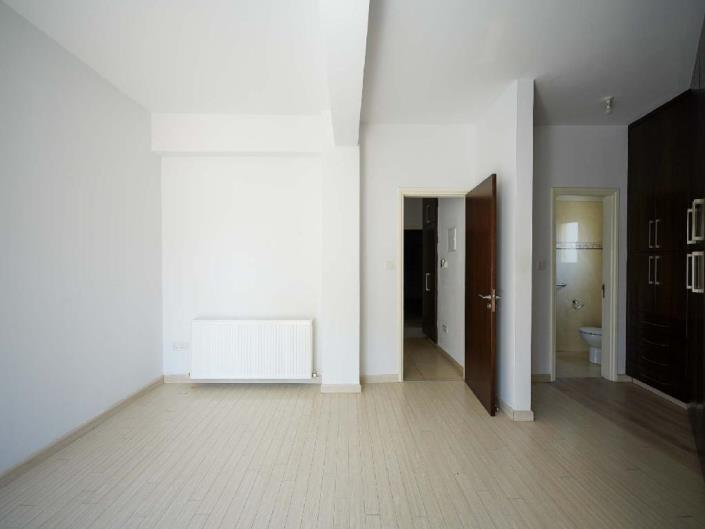 Image No.15-3 Bed Villa for sale