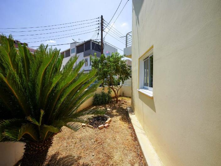 Image No.20-3 Bed Villa for sale