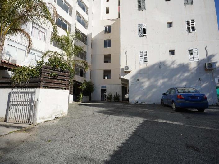 Image No.2-Appartement de 2 chambres à vendre à Strovolos