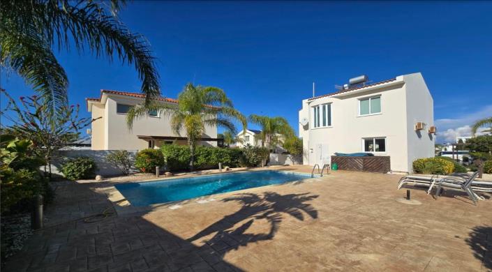 Image No.2-3 Bed Villa for sale