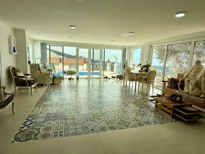 Image No.2-Bungalow de 4 chambres à vendre à Tala