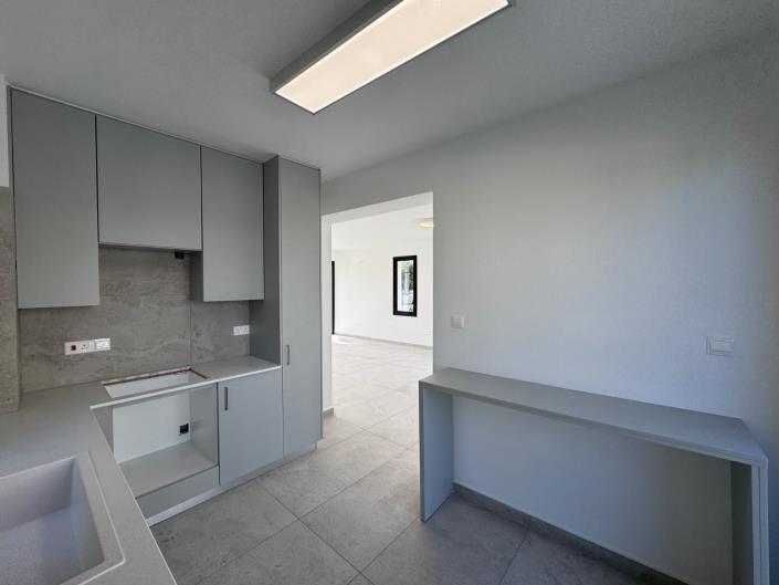 Image No.5-Villa de 4 chambres à vendre à Dekeleia