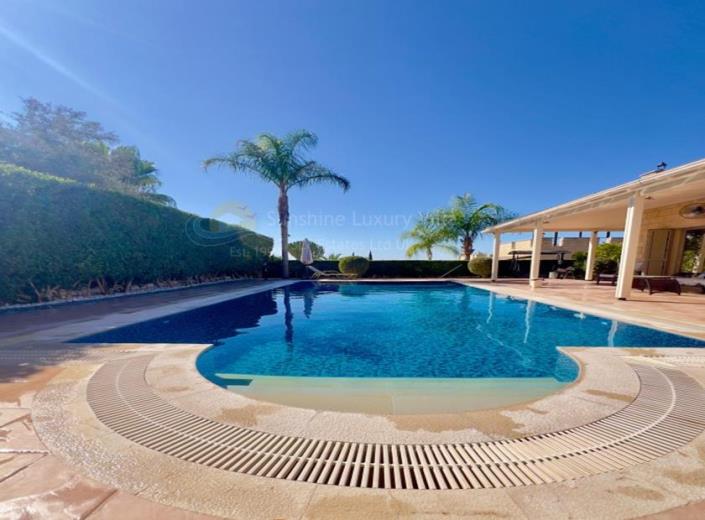 Image No.3-3 Bed Villa for sale