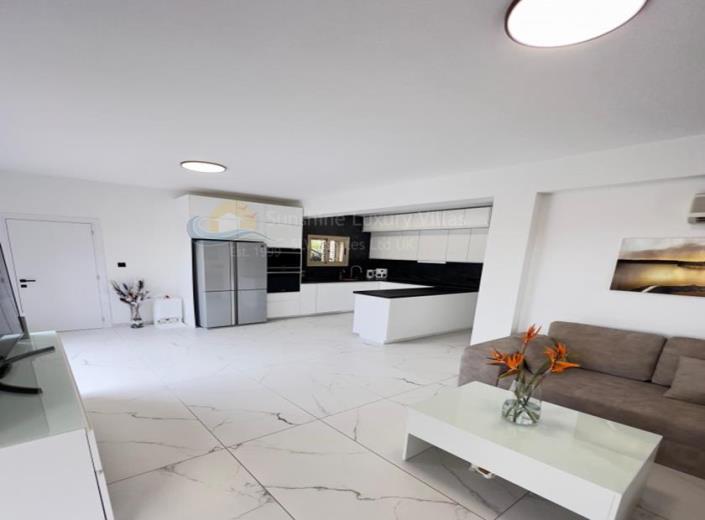 Image No.8-3 Bed Villa for sale